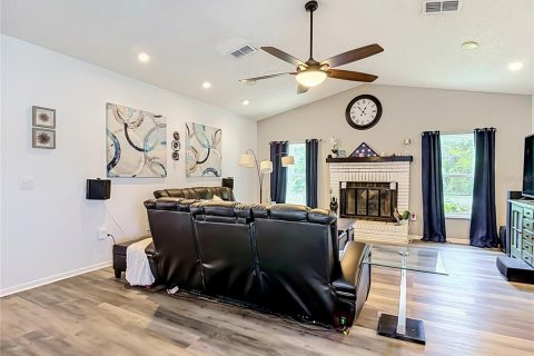 Casa en venta en Spring Hill, Florida, 3 dormitorios, 178.74 m2 № 2227071 - foto 28