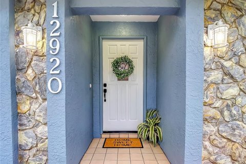 House in Tampa, Florida 3 bedrooms, 163.51 sq.m. № 2428731 - photo 4