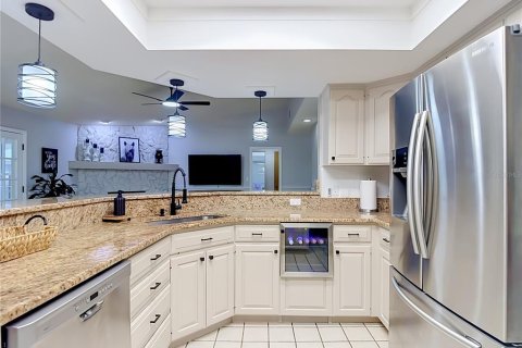 House in Tampa, Florida 3 bedrooms, 163.51 sq.m. № 2428731 - photo 9