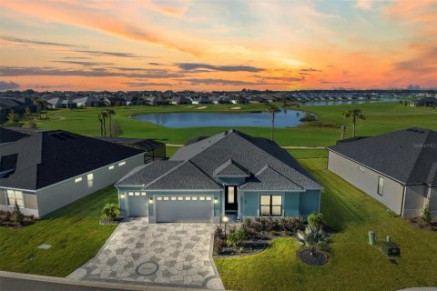 Villa ou maison à The Villages, Floride 3 chambres, 196.77 m2 № 2418343