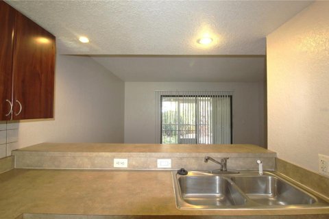 Condominio en alquiler en Bradenton, Florida, 2 dormitorios, 117.99 m2 № 1799944 - foto 4