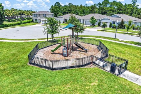 Townhouse in PINEWOOD RESERVE in Orlando, Florida 3 bedrooms, 150.5 sq.m. № 2226003 - photo 17