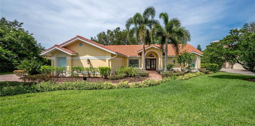 Villa ou maison à Tampa, Floride 5 chambres, 283.91 m2 № 1872877