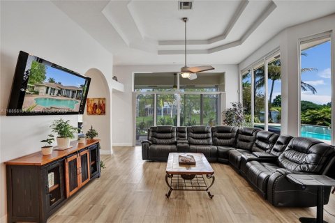 Villa ou maison à vendre à Coral Springs, Floride: 5 chambres, 273.32 m2 № 1932332 - photo 16