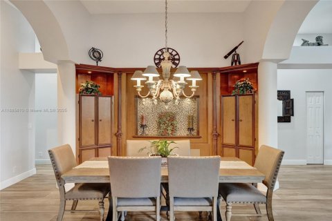 Villa ou maison à vendre à Coral Springs, Floride: 5 chambres, 273.32 m2 № 1932332 - photo 14