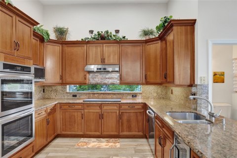 Villa ou maison à vendre à Coral Springs, Floride: 5 chambres, 273.32 m2 № 1932332 - photo 29