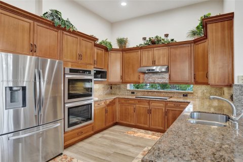 Villa ou maison à vendre à Coral Springs, Floride: 5 chambres, 273.32 m2 № 1932332 - photo 30