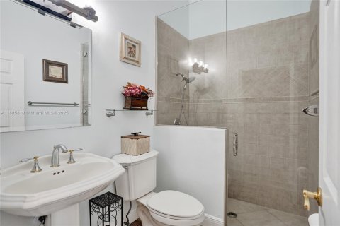 Villa ou maison à vendre à Coral Springs, Floride: 5 chambres, 273.32 m2 № 1932332 - photo 28