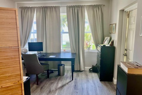 Adosado en alquiler en Deerfield Beach, Florida, 3 dormitorios, 216.18 m2 № 1868549 - foto 17