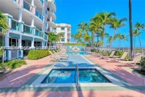 Adosado en alquiler en Deerfield Beach, Florida, 3 dormitorios, 216.18 m2 № 1868549 - foto 9