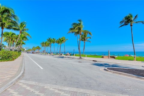 Adosado en alquiler en Deerfield Beach, Florida, 3 dormitorios, 216.18 m2 № 1868549 - foto 5