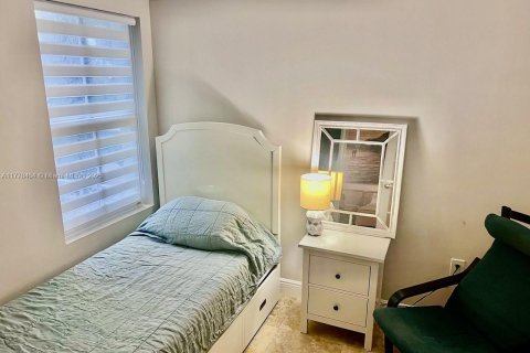 Adosado en alquiler en Deerfield Beach, Florida, 3 dormitorios, 216.18 m2 № 1868549 - foto 21