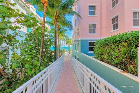 Adosado en alquiler en Deerfield Beach, Florida, 3 dormitorios, 216.18 m2 № 1868549 - foto 4