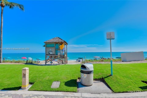 Adosado en alquiler en Deerfield Beach, Florida, 3 dormitorios, 216.18 m2 № 1868549 - foto 6