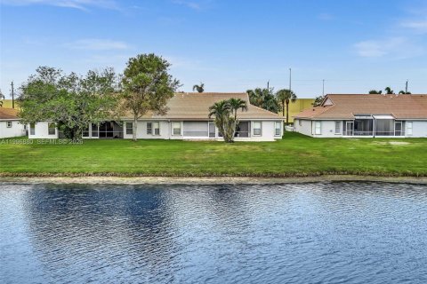 Villa ou maison à louer à Delray Beach, Floride: 2 chambres, 109.16 m2 № 2064011 - photo 23