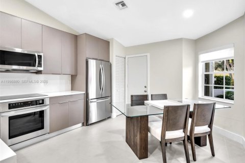 Villa ou maison à louer à Delray Beach, Floride: 2 chambres, 109.16 m2 № 2064011 - photo 10