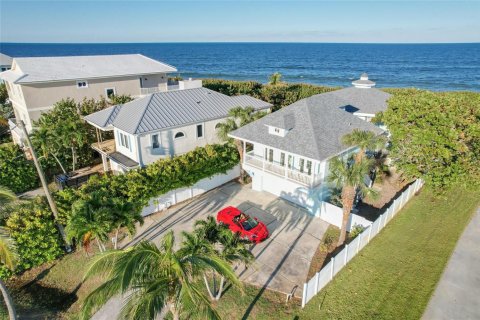 House in Vero Beach, Florida 3 bedrooms, 176.51 sq.m. № 2366356