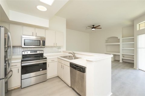 Condominio en venta en Orlando, Florida, 2 dormitorios, 104.7 m2 № 1894121 - foto 2