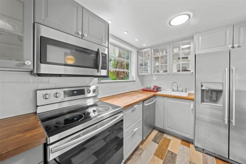 Copropriété à vendre à Miami Beach, Floride: 1 chambre, 66.89 m2 № 1983171 - photo 13