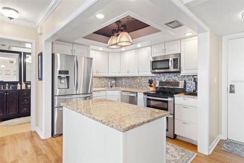 Copropriété à louer à Saint Petersburg, Floride: 2 chambres, 109.16 m2 № 1593250 - photo 4