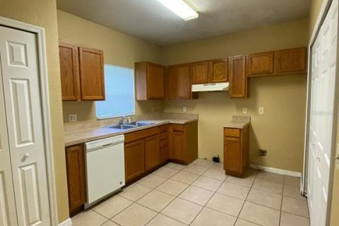 Apartamento en alquiler en Apopka, Florida, 3 dormitorios, 101.91 m2 № 1919294 - foto 1