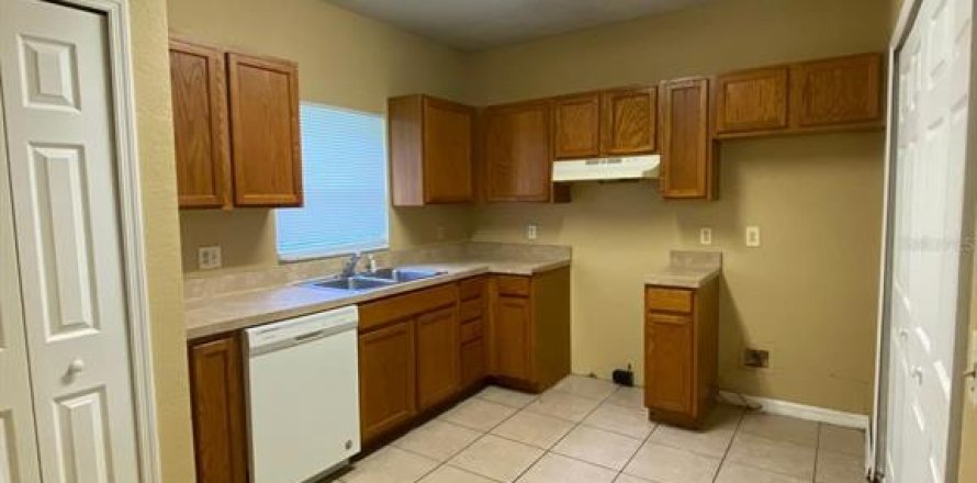Apartamento en Apopka, Florida 3 dormitorios, 101.91 m2 № 1919294