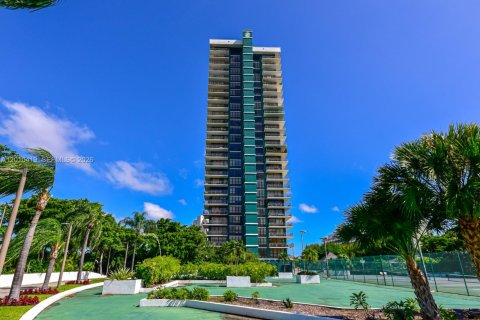Copropriété à louer à Miami, Floride: 2 chambres, 113.25 m2 № 2169484 - photo 19