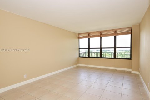 Copropriété à louer à Miami, Floride: 2 chambres, 113.25 m2 № 2169484 - photo 8