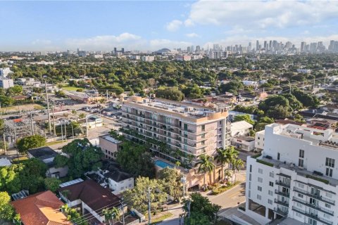 Condominio en venta en Miami, Florida, 2 dormitorios, 81.1 m2 № 1950114 - foto 4