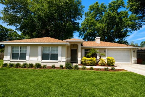 Villa ou maison à vendre à Ocala, Floride: 3 chambres, 103.31 m2 № 2150511 - photo 1
