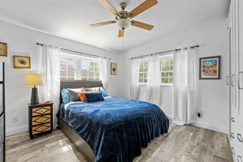 House in Orlando, Florida 2 bedrooms, 120.03 sq.m. № 1732197 - photo 15