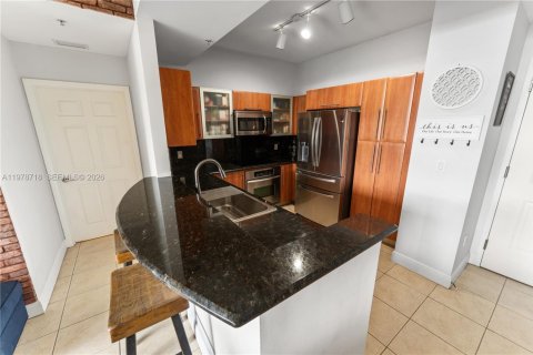 Купить кондоминиум в Майами, Флорида 2 спальни, 111.48м2, № 2045560 - фото 10