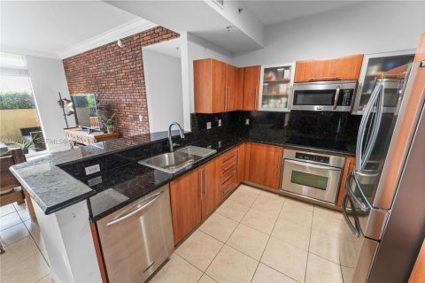 Купить кондоминиум в Майами, Флорида 2 спальни, 111.48м2, № 2045560 - фото 9