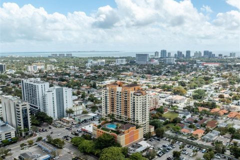 Купить кондоминиум в Майами, Флорида 2 спальни, 111.48м2, № 2045560 - фото 24