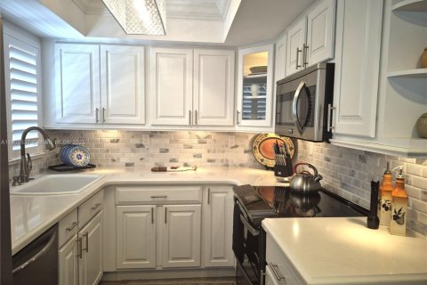 Condominio en venta en Fort Lauderdale, Florida, 2 dormitorios, 74.32 m2 № 1954043 - foto 10