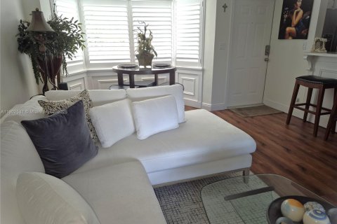 Condominio en venta en Fort Lauderdale, Florida, 2 dormitorios, 74.32 m2 № 1954043 - foto 5