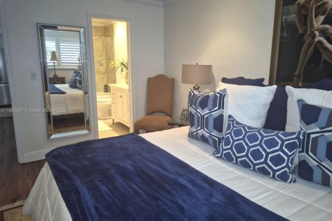 Condominio en venta en Fort Lauderdale, Florida, 2 dormitorios, 74.32 m2 № 1954043 - foto 12