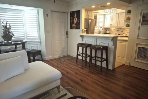 Condominio en venta en Fort Lauderdale, Florida, 2 dormitorios, 74.32 m2 № 1954043 - foto 3