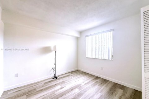 Купить кондоминиум в Майами, Флорида 2 спальни, 58.06м2, № 2153188 - фото 8