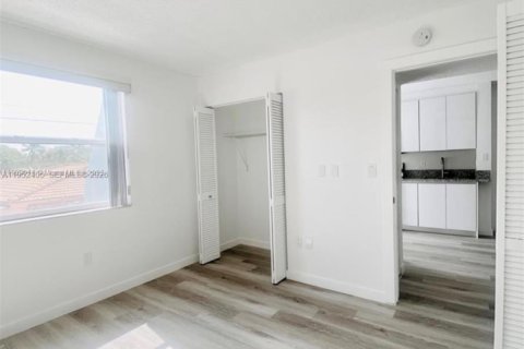 Купить кондоминиум в Майами, Флорида 2 спальни, 58.06м2, № 2153188 - фото 9