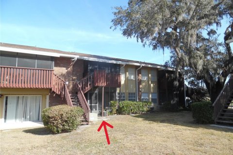 Condo in Leesburg, Florida, 2 bedrooms  № 1560572 - photo 24
