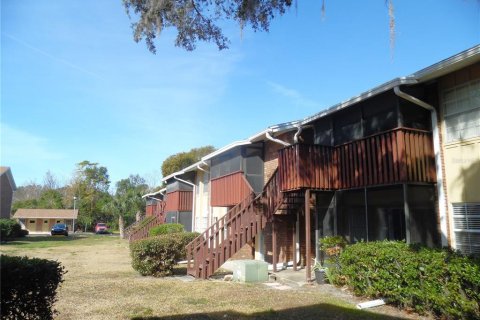 Condo in Leesburg, Florida, 2 bedrooms  № 1560572 - photo 23