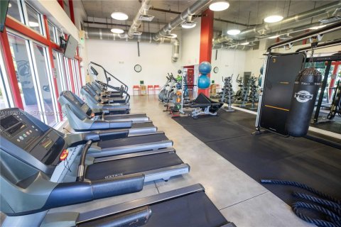 Снять в аренду кондоминиум в Майами, Флорида 1 спальня, 68.84м2, № 1987204 - фото 8