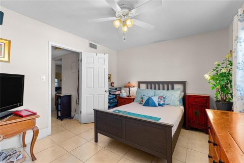 Copropriété à vendre à Tampa, Floride: 2 chambres, 79.71 m2 № 1898853 - photo 17