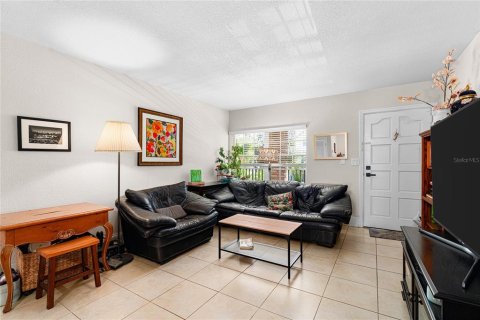 Copropriété à vendre à Tampa, Floride: 2 chambres, 79.71 m2 № 1898853 - photo 7