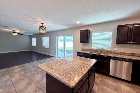 Casa en venta en Groveland, Florida, 5 dormitorios, 251.21 m2 № 2383643 - foto 25