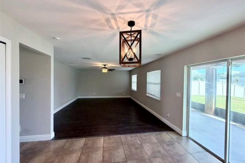 Casa en venta en Groveland, Florida, 5 dormitorios, 251.21 m2 № 2383643 - foto 21