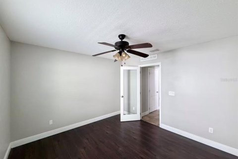 Casa en venta en Groveland, Florida, 5 dormitorios, 251.21 m2 № 2383643 - foto 14