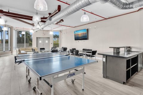 Condo in Aventura, Florida, 1 bedroom  № 2010328 - photo 24