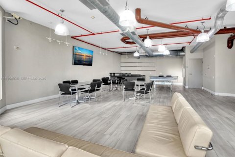 Condo in Aventura, Florida, 1 bedroom  № 2010328 - photo 23